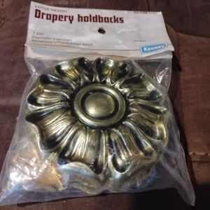 Kenney Gold Drapery Holdbacks